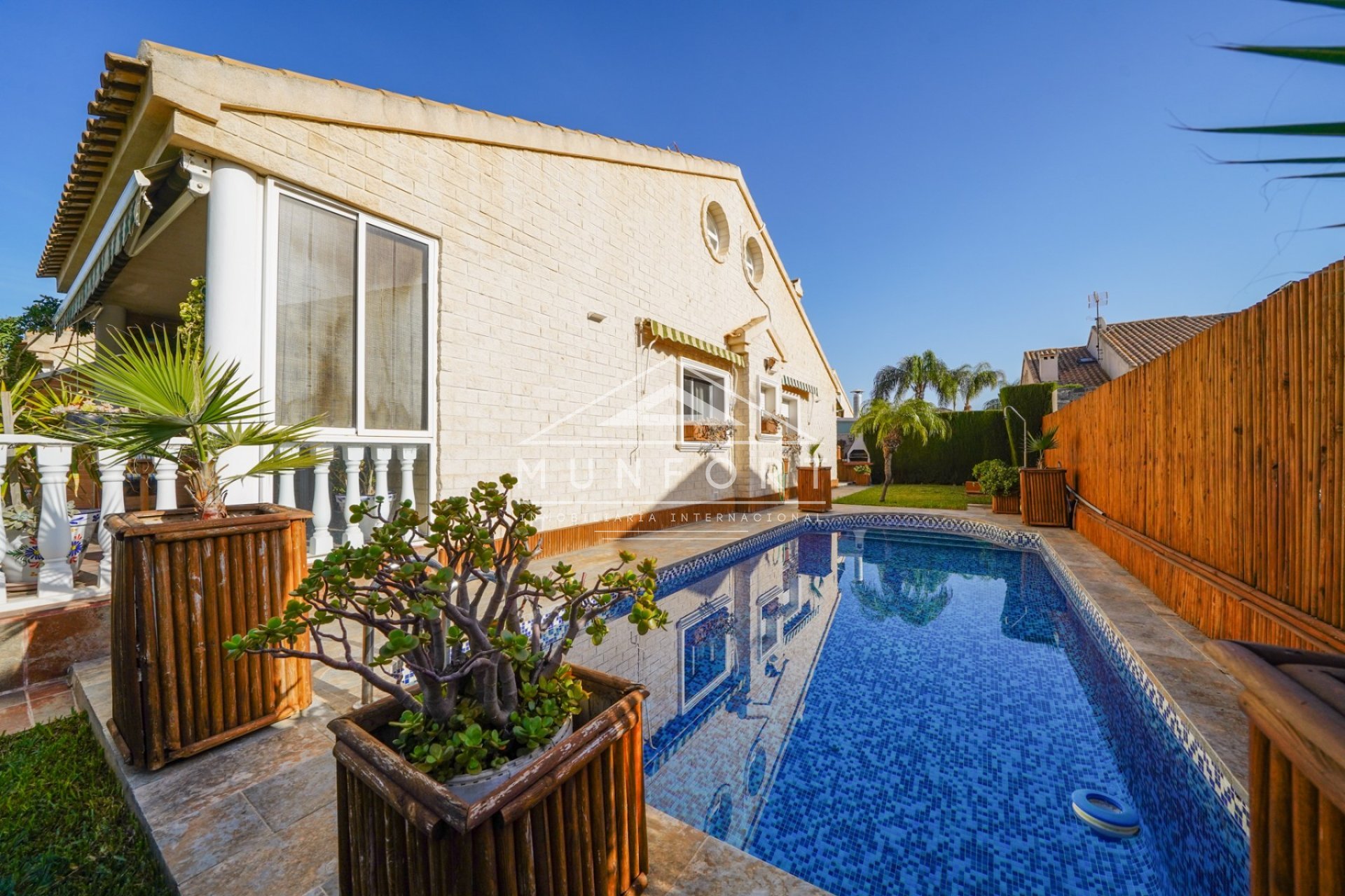 Resale - Villas -
San Javier