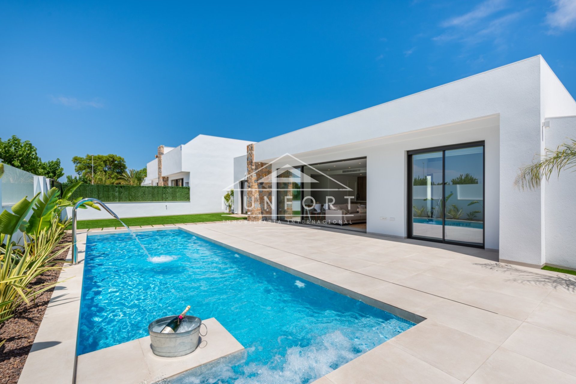 Resale - Villas -
San Javier