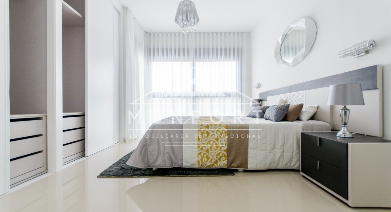 Resale - Villas -
San Miguel de Salinas