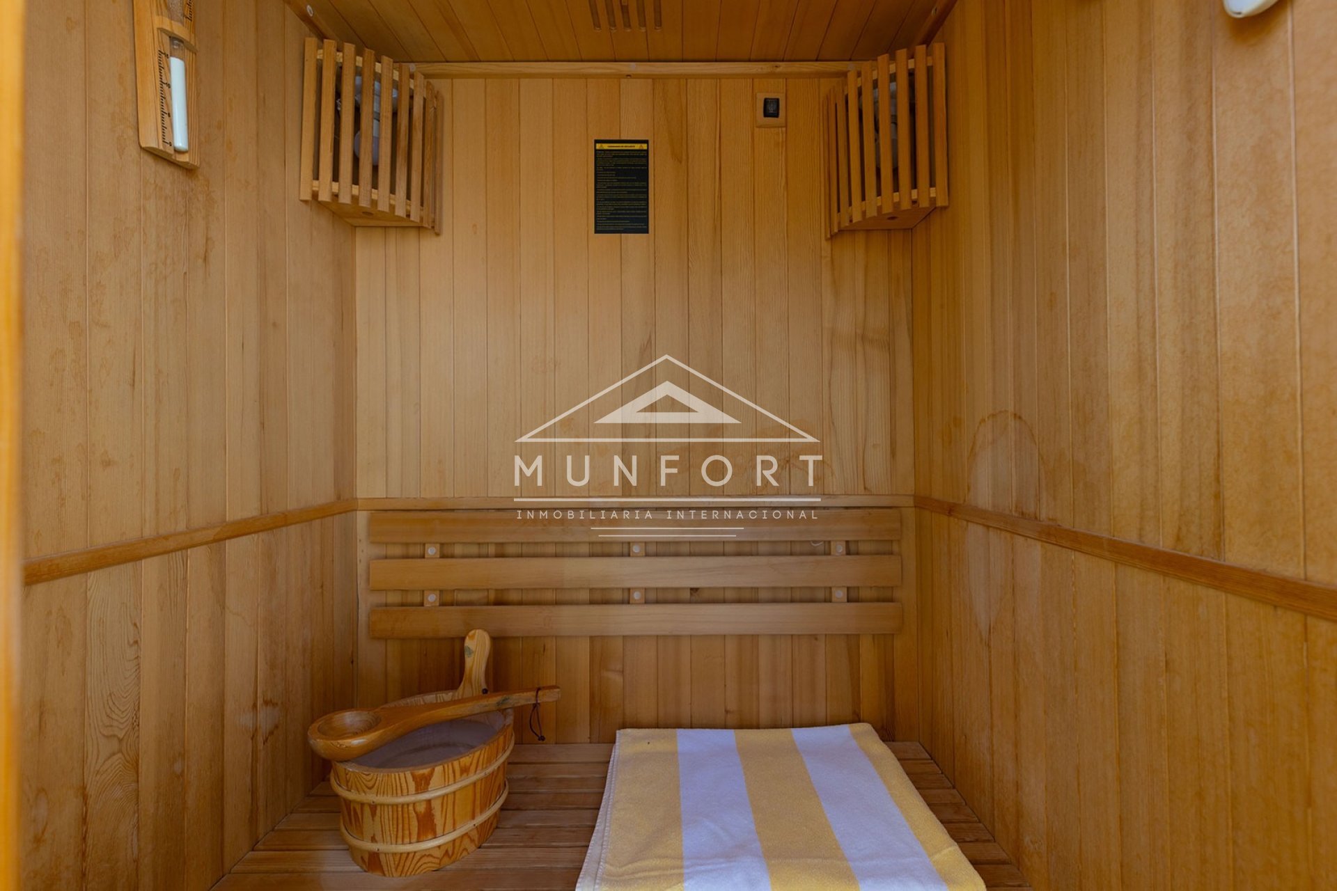 Resale - Villas -
San Miguel de Salinas