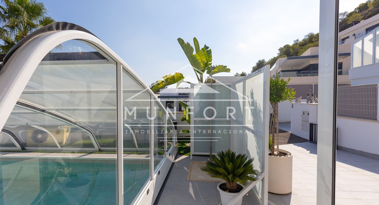 Resale - Villas -
San Miguel de Salinas