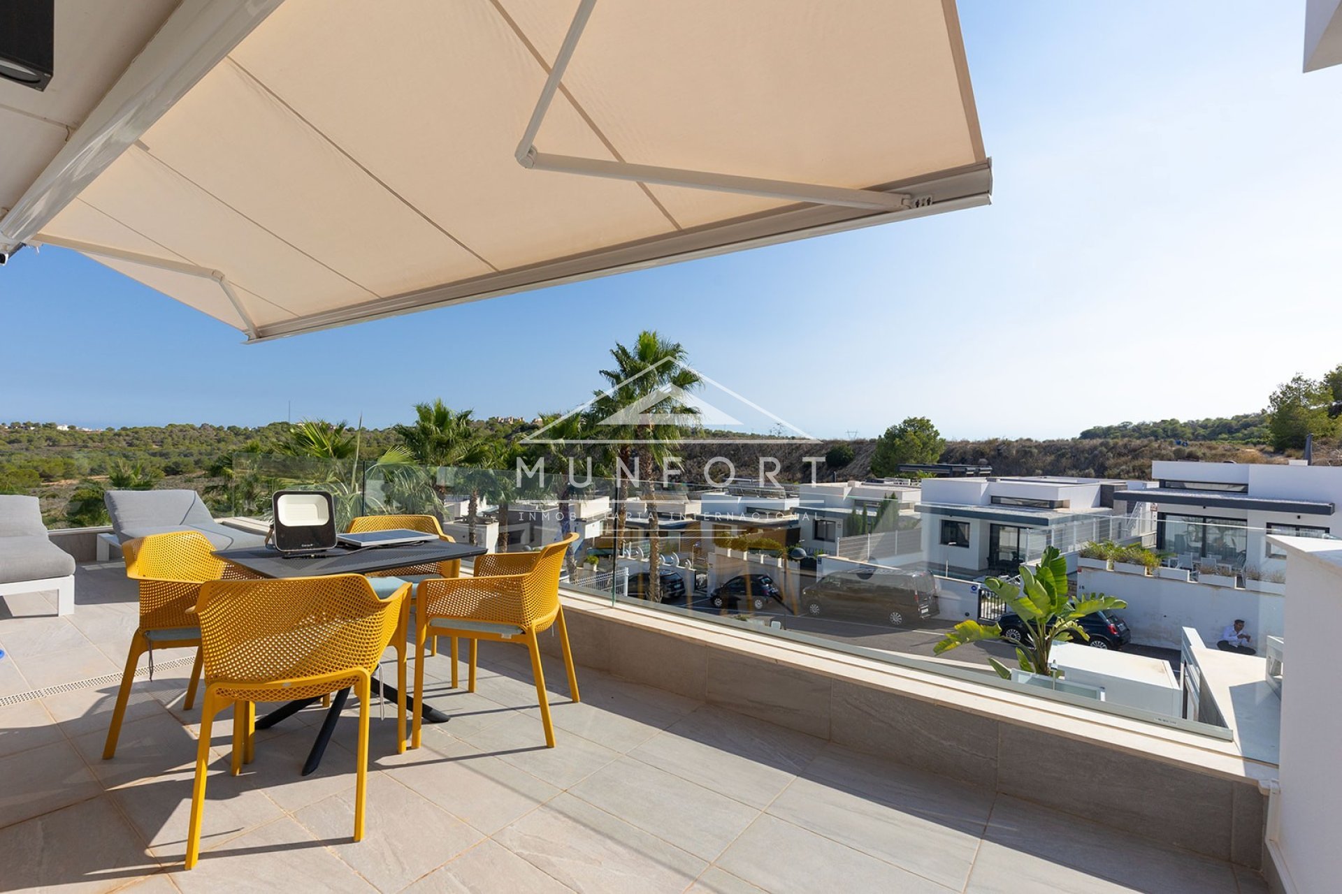 Resale - Villas -
San Miguel de Salinas