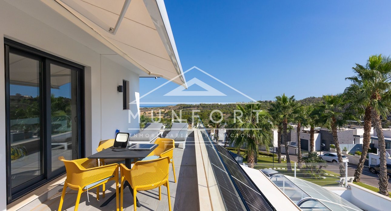 Resale - Villas -
San Miguel de Salinas