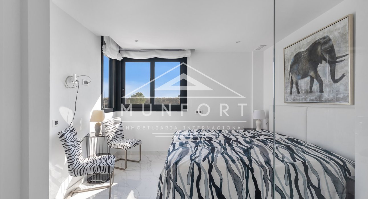 Resale - Villas -
San Miguel de Salinas