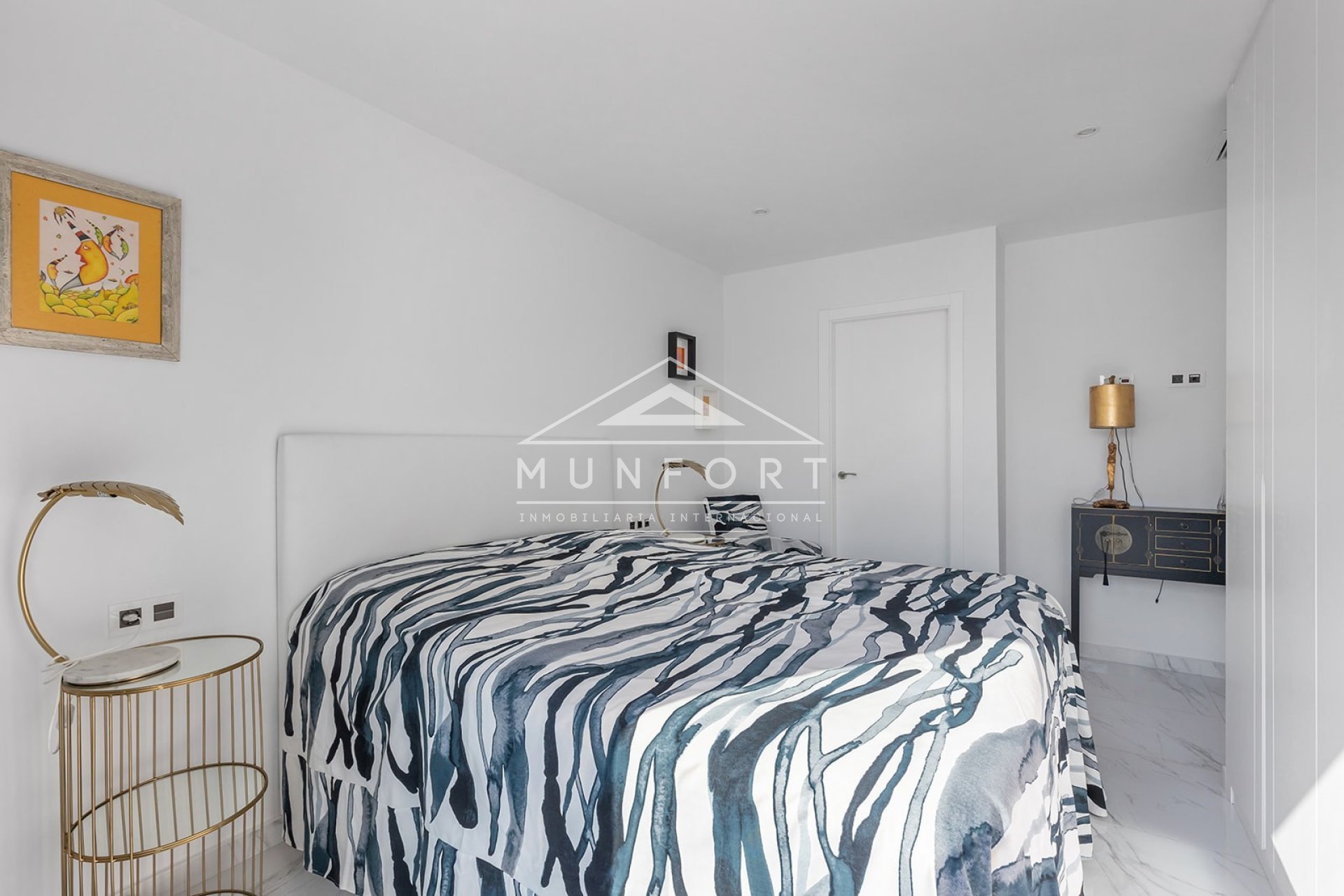 Resale - Villas -
San Miguel de Salinas