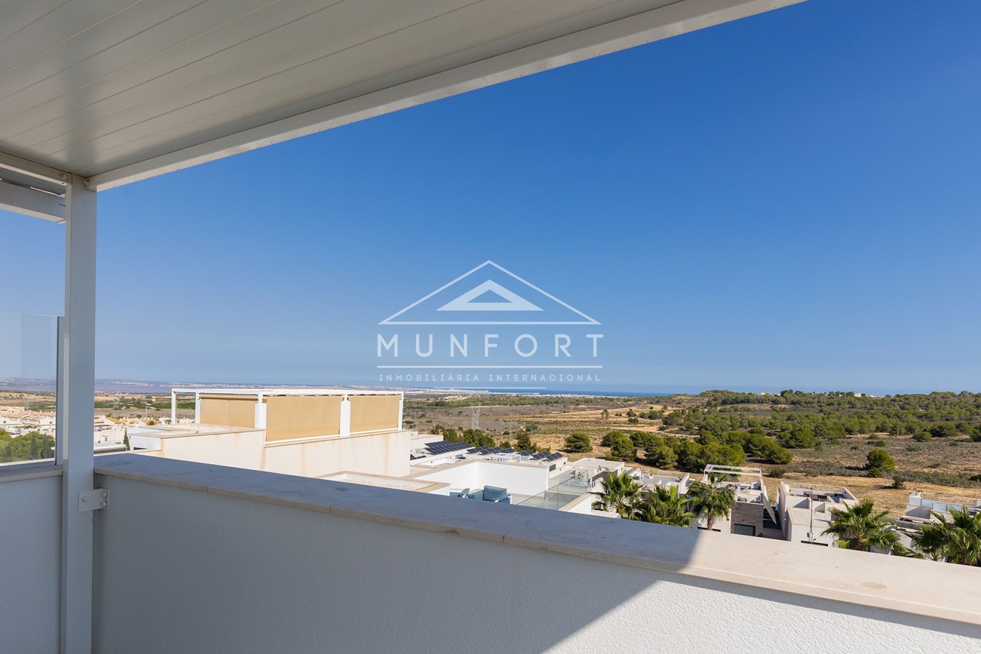 Resale - Villas -
San Miguel de Salinas