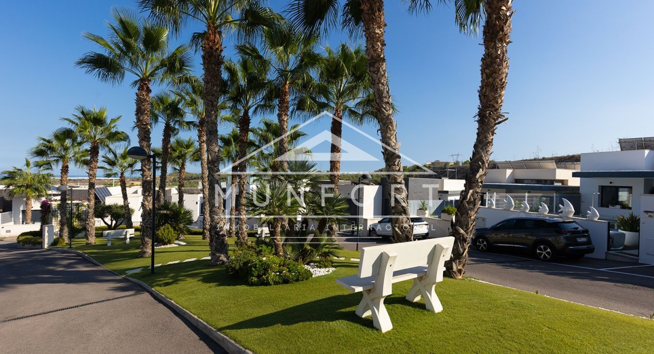 Resale - Villas -
San Miguel de Salinas