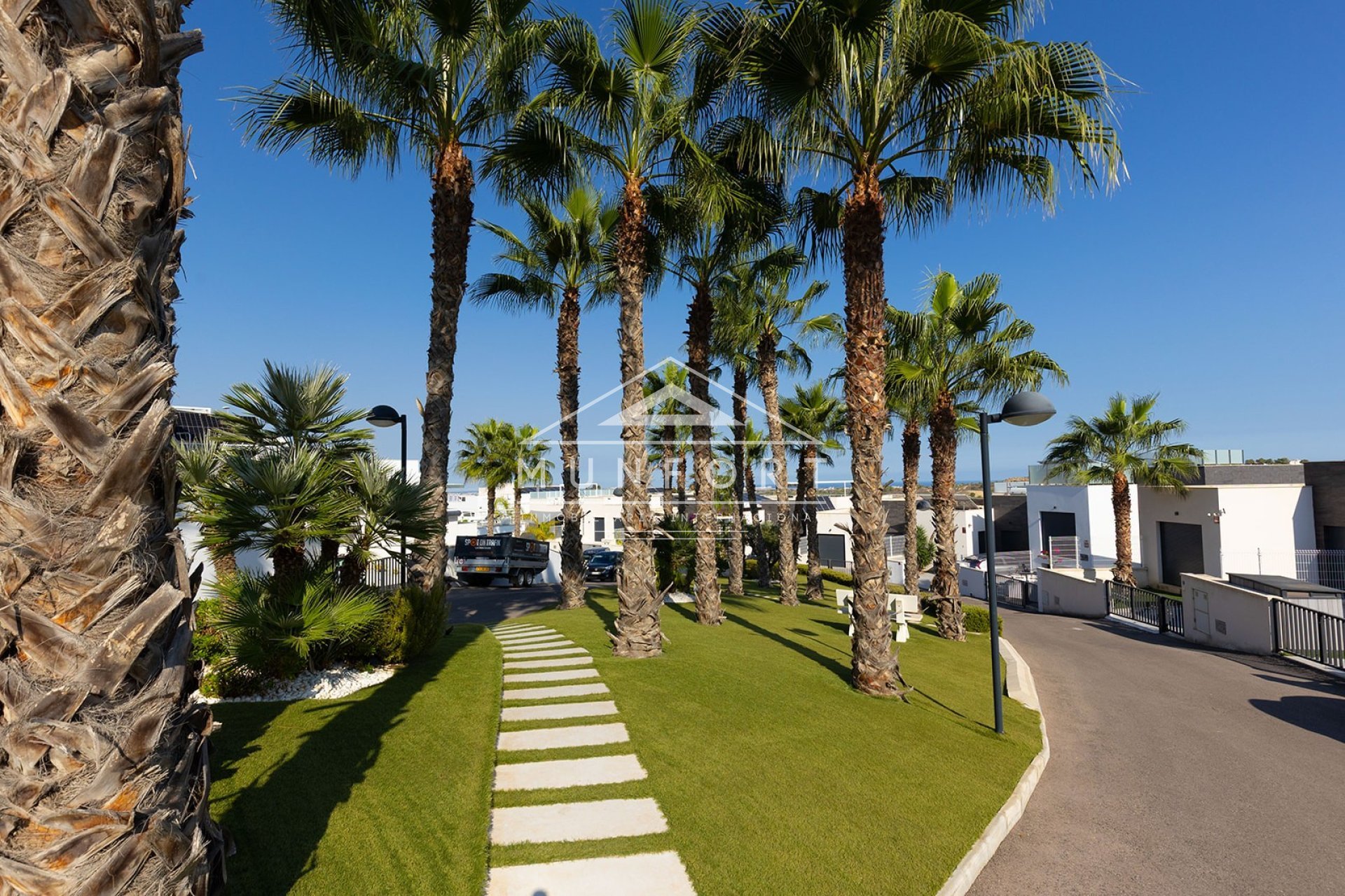 Resale - Villas -
San Miguel de Salinas