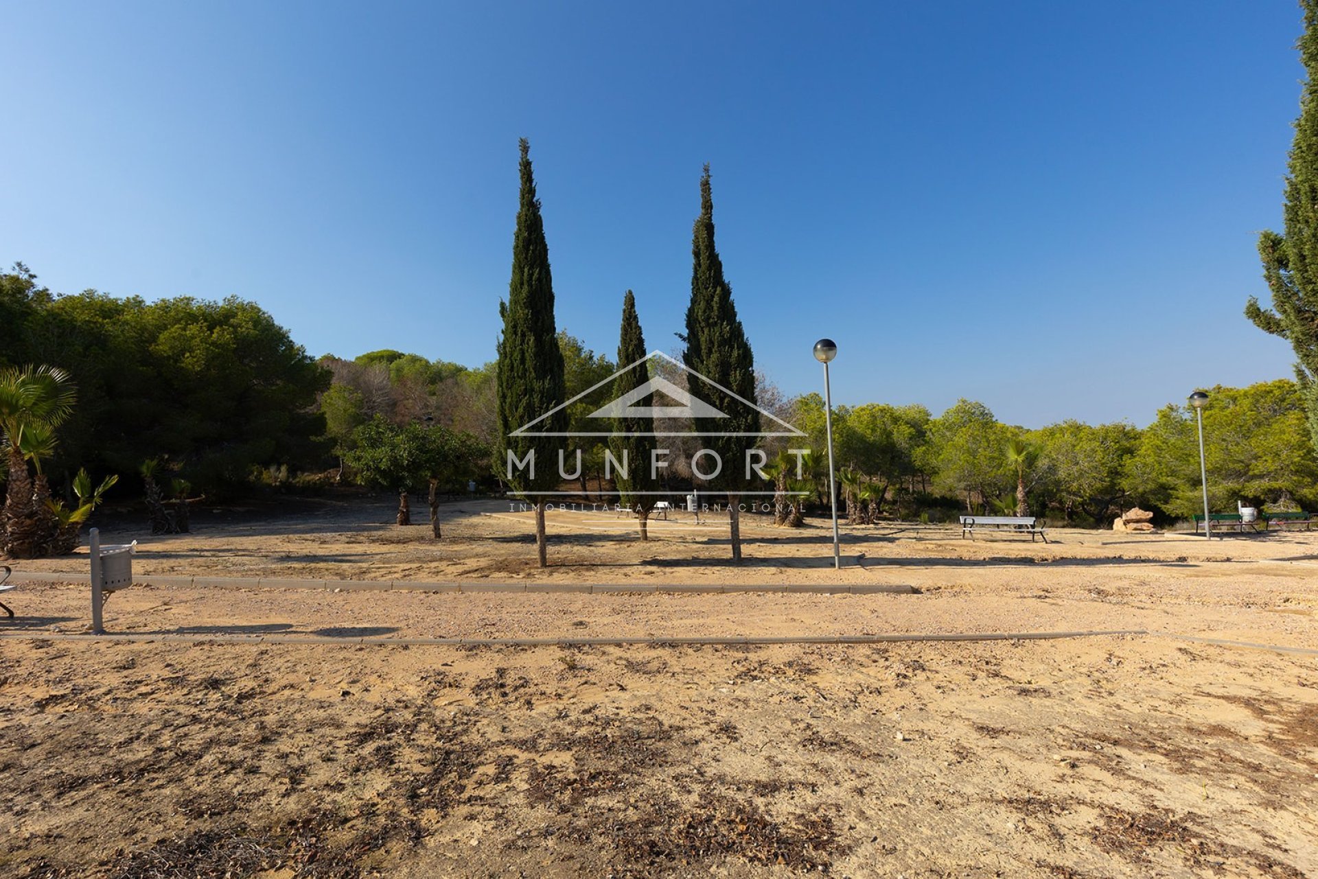 Resale - Villas -
San Miguel de Salinas