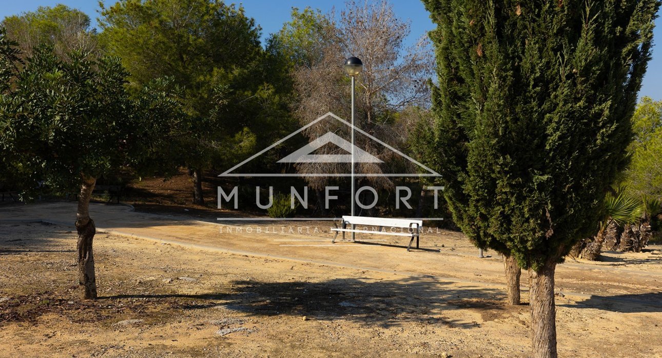 Resale - Villas -
San Miguel de Salinas