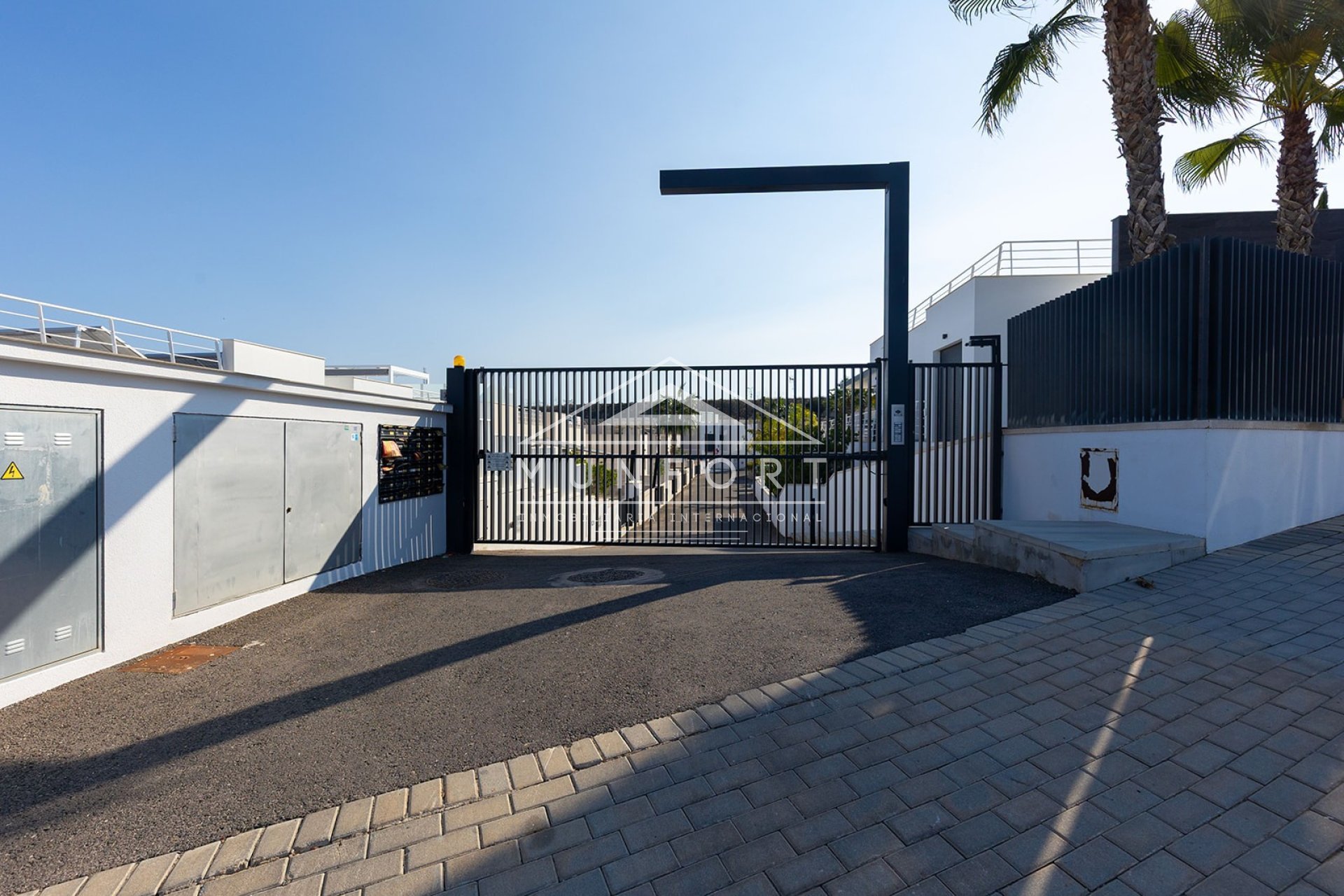 Resale - Villas -
San Miguel de Salinas