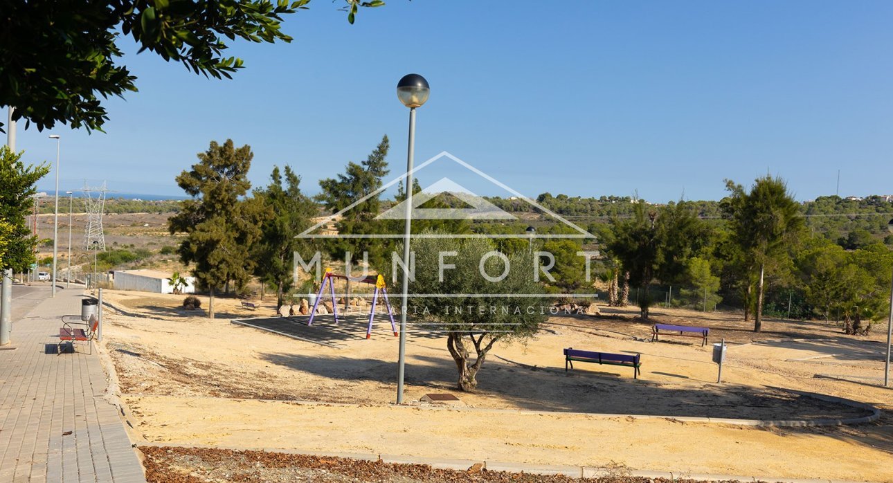 Resale - Villas -
San Miguel de Salinas