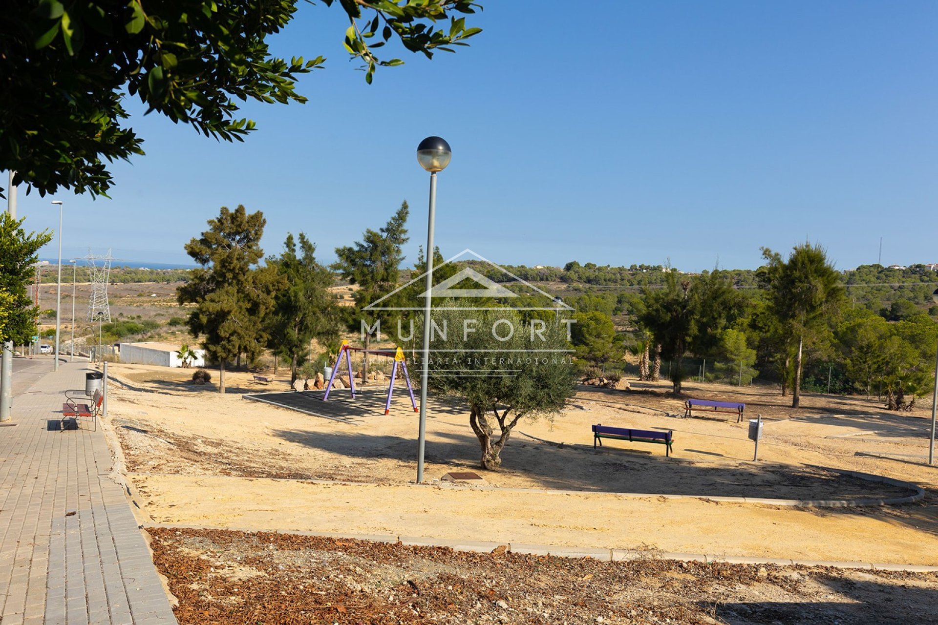 Resale - Villas -
San Miguel de Salinas