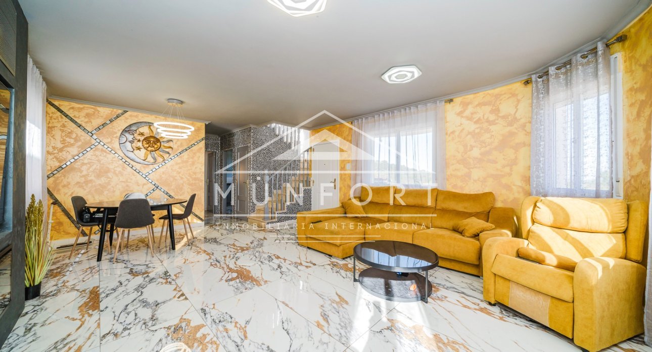 Resale - Villas -
San Miguel de Salinas