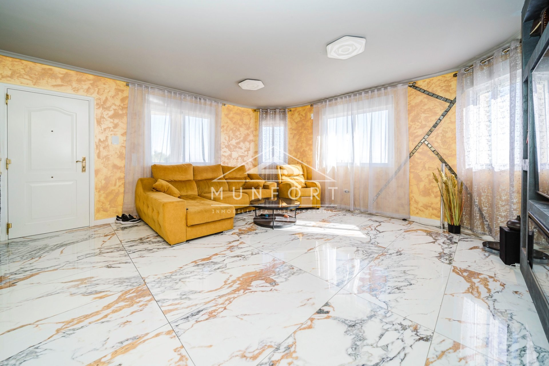 Resale - Villas -
San Miguel de Salinas