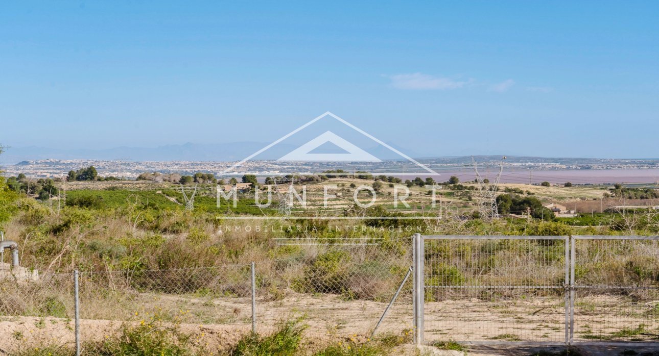 Resale - Villas -
San Miguel de Salinas