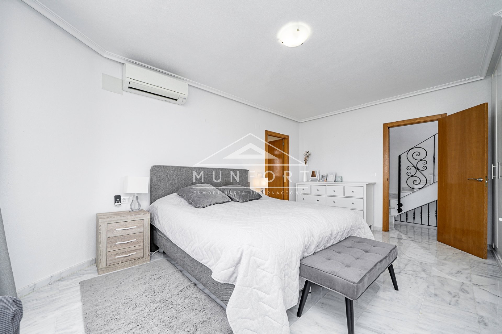 Resale - Villas -
San Miguel de Salinas