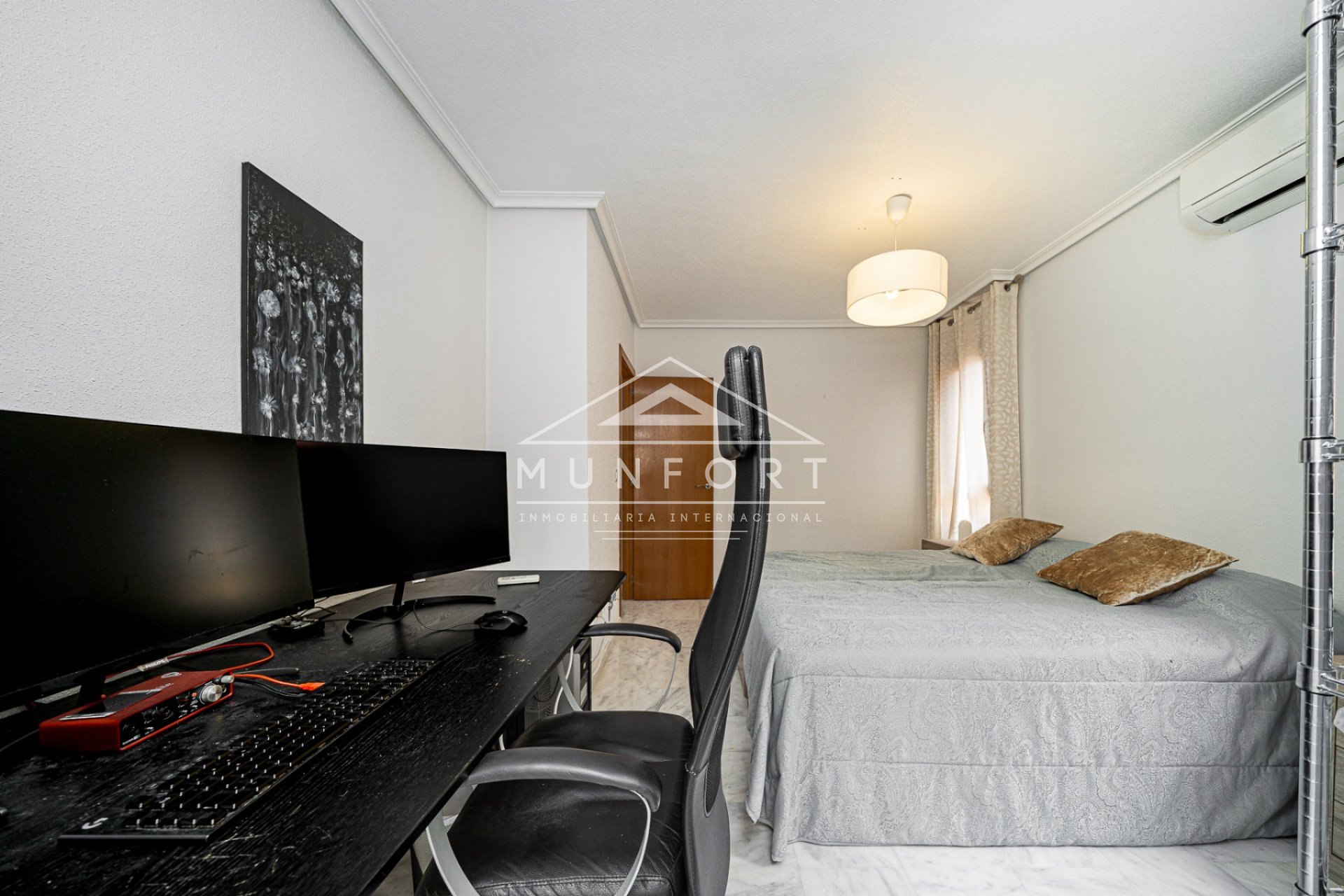 Resale - Villas -
San Miguel de Salinas