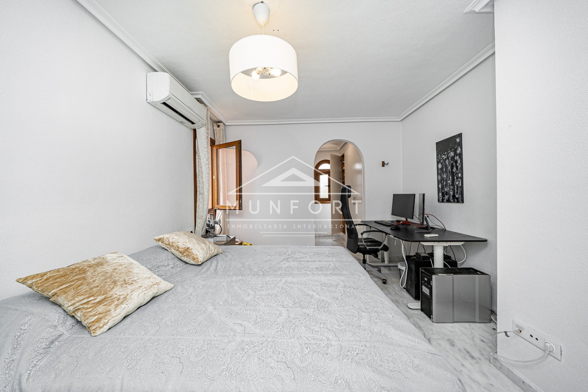 Resale - Villas -
San Miguel de Salinas