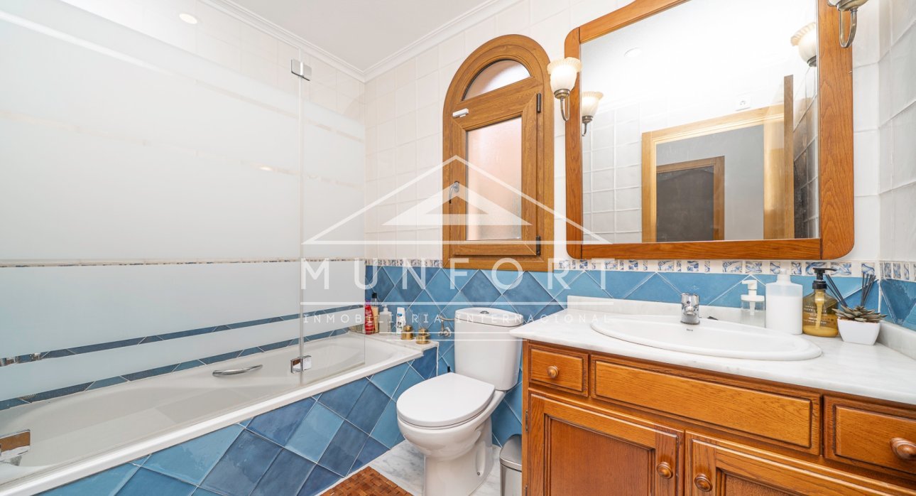 Resale - Villas -
San Miguel de Salinas