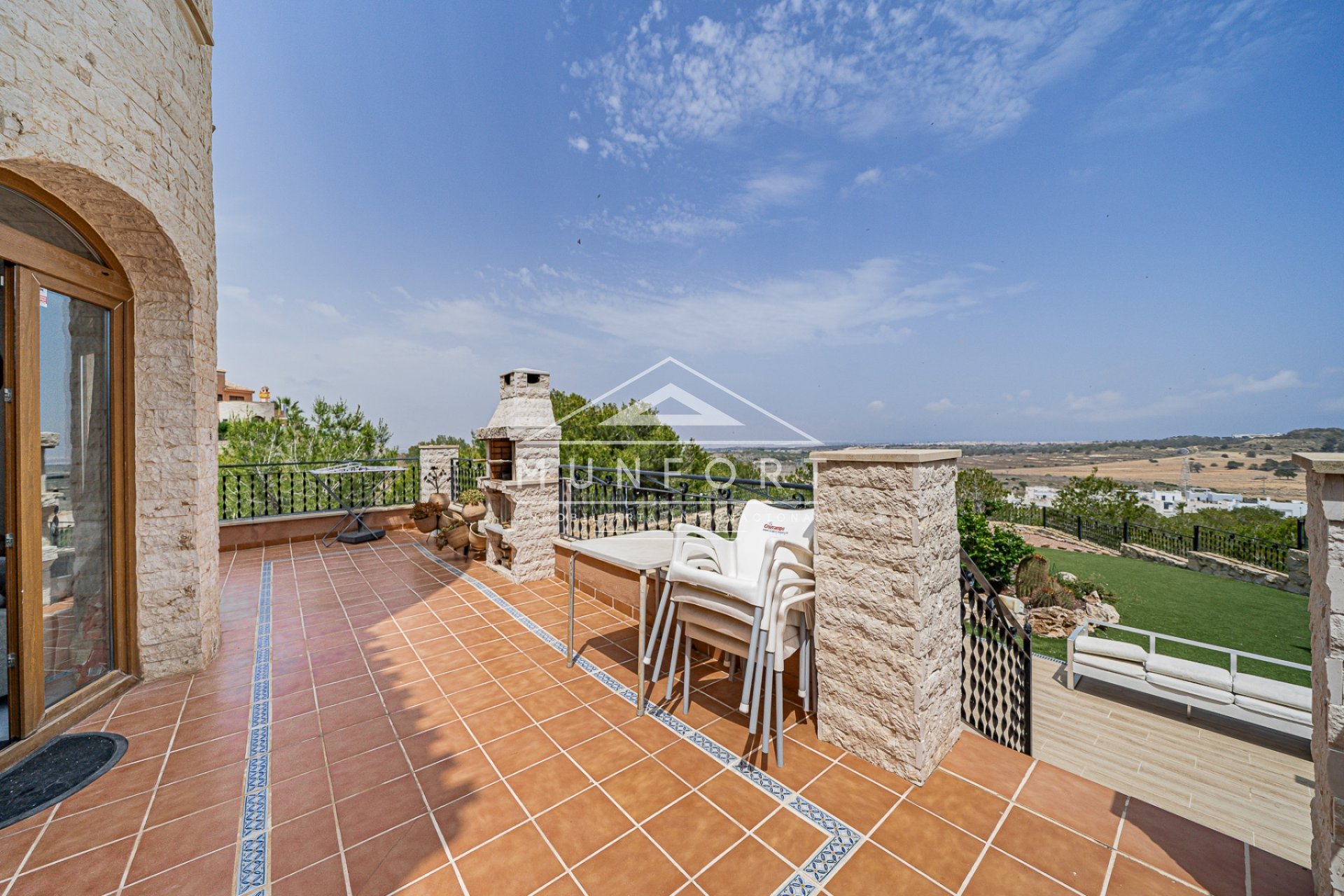 Resale - Villas -
San Miguel de Salinas