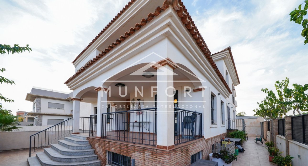 Resale - Villas -
San Pedro del Pinatar