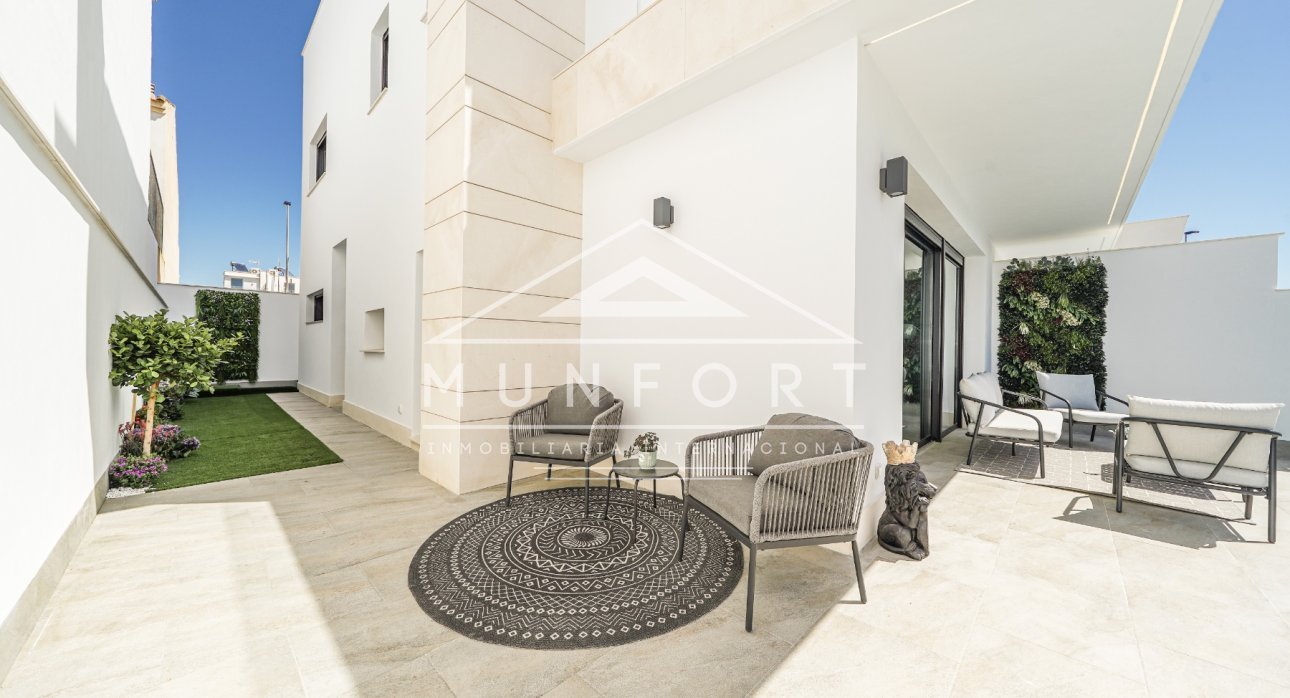 Resale - Villas -
San Pedro del Pinatar