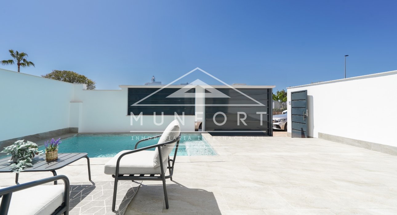 Resale - Villas -
San Pedro del Pinatar