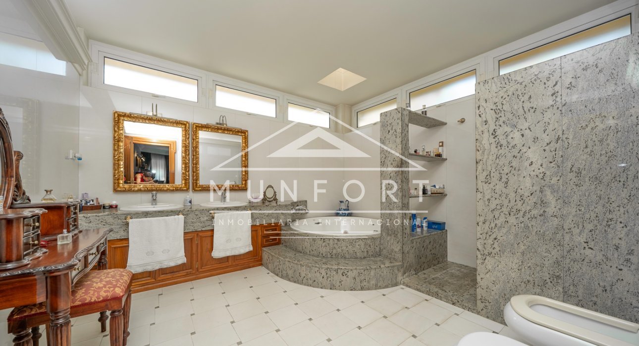 Resale - Villas -
San Pedro del Pinatar