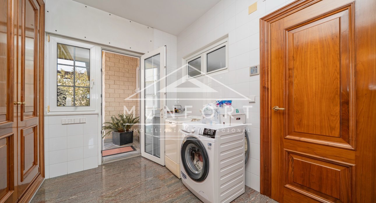 Resale - Villas -
San Pedro del Pinatar