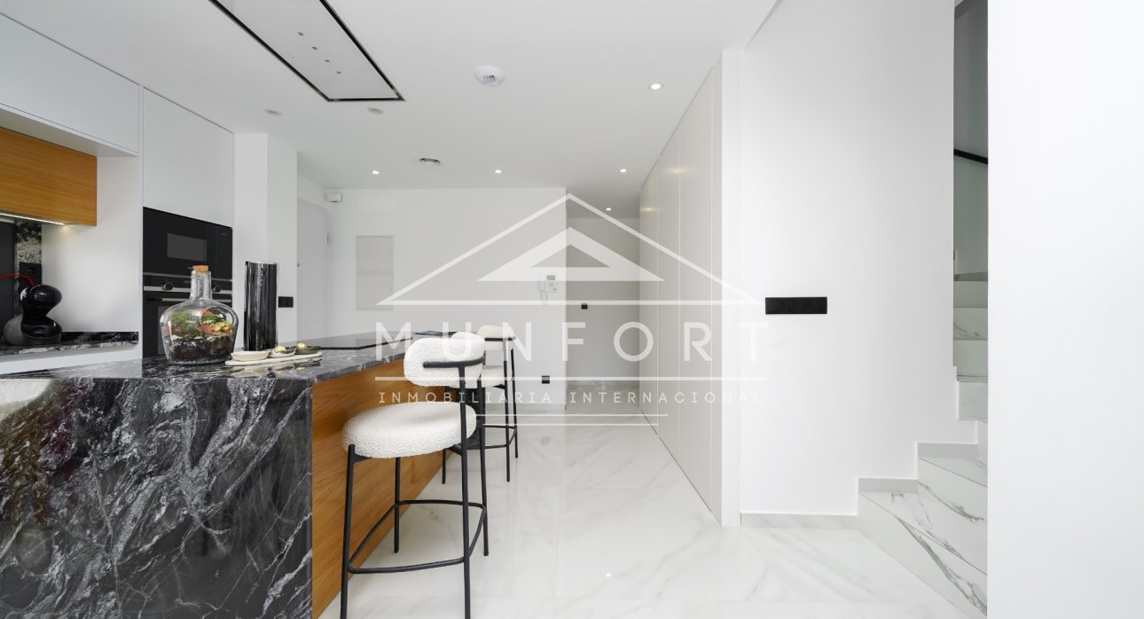 Resale - Villas -
San Pedro del Pinatar