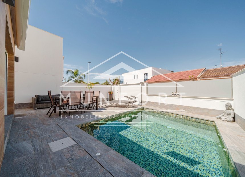 Resale - Villas -
San Pedro del Pinatar