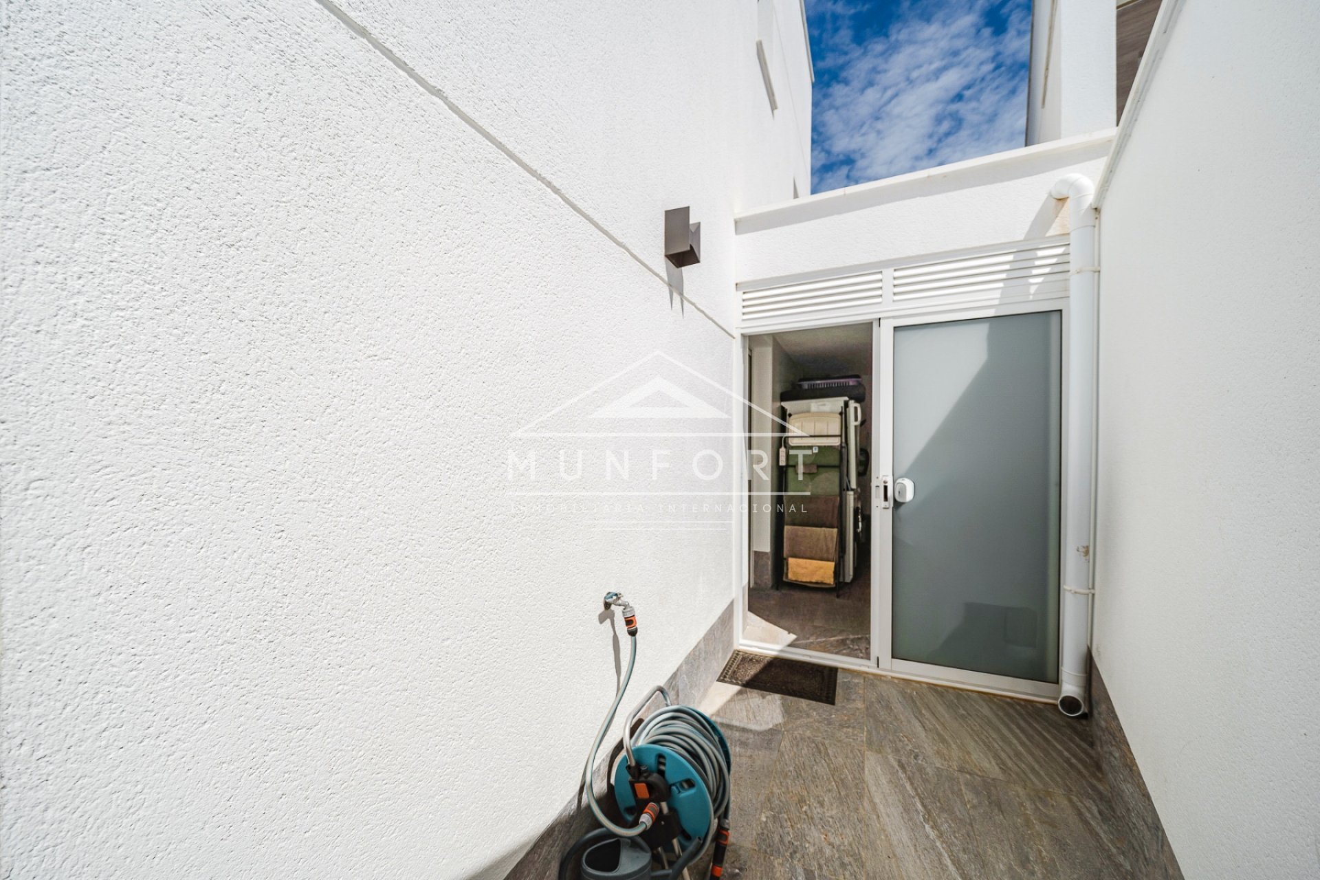 Resale - Villas -
San Pedro del Pinatar
