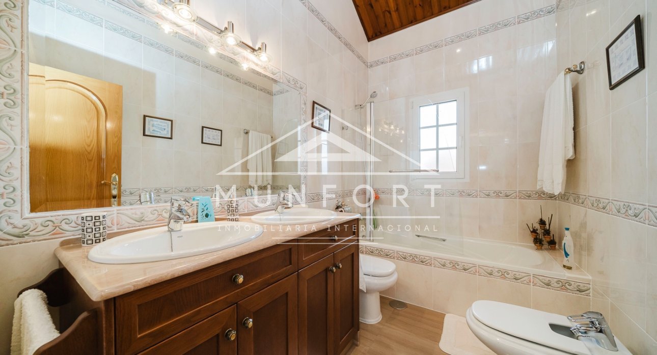 Resale - Villas -
Santiago de la Ribera