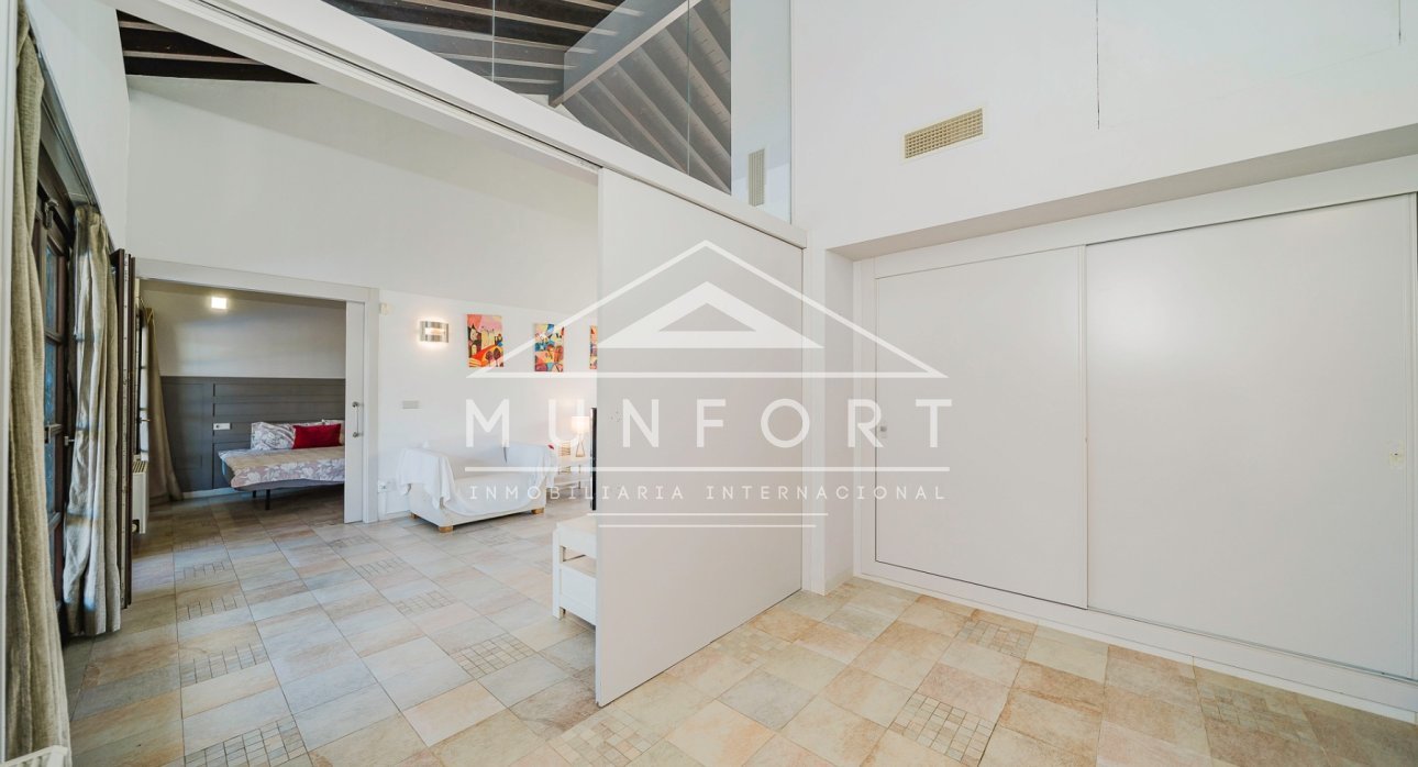 Resale - Villas -
Sucina