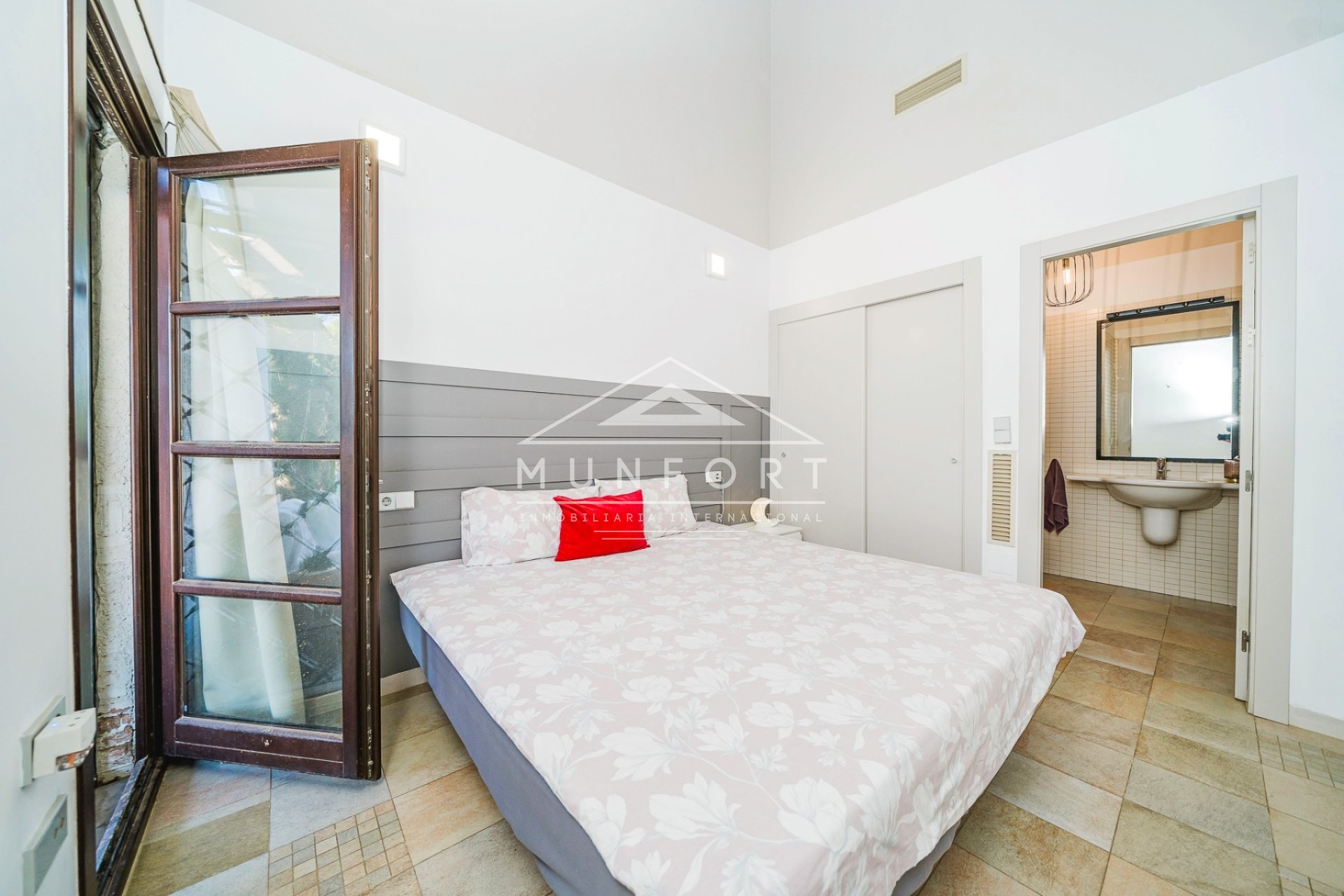 Resale - Villas -
Sucina