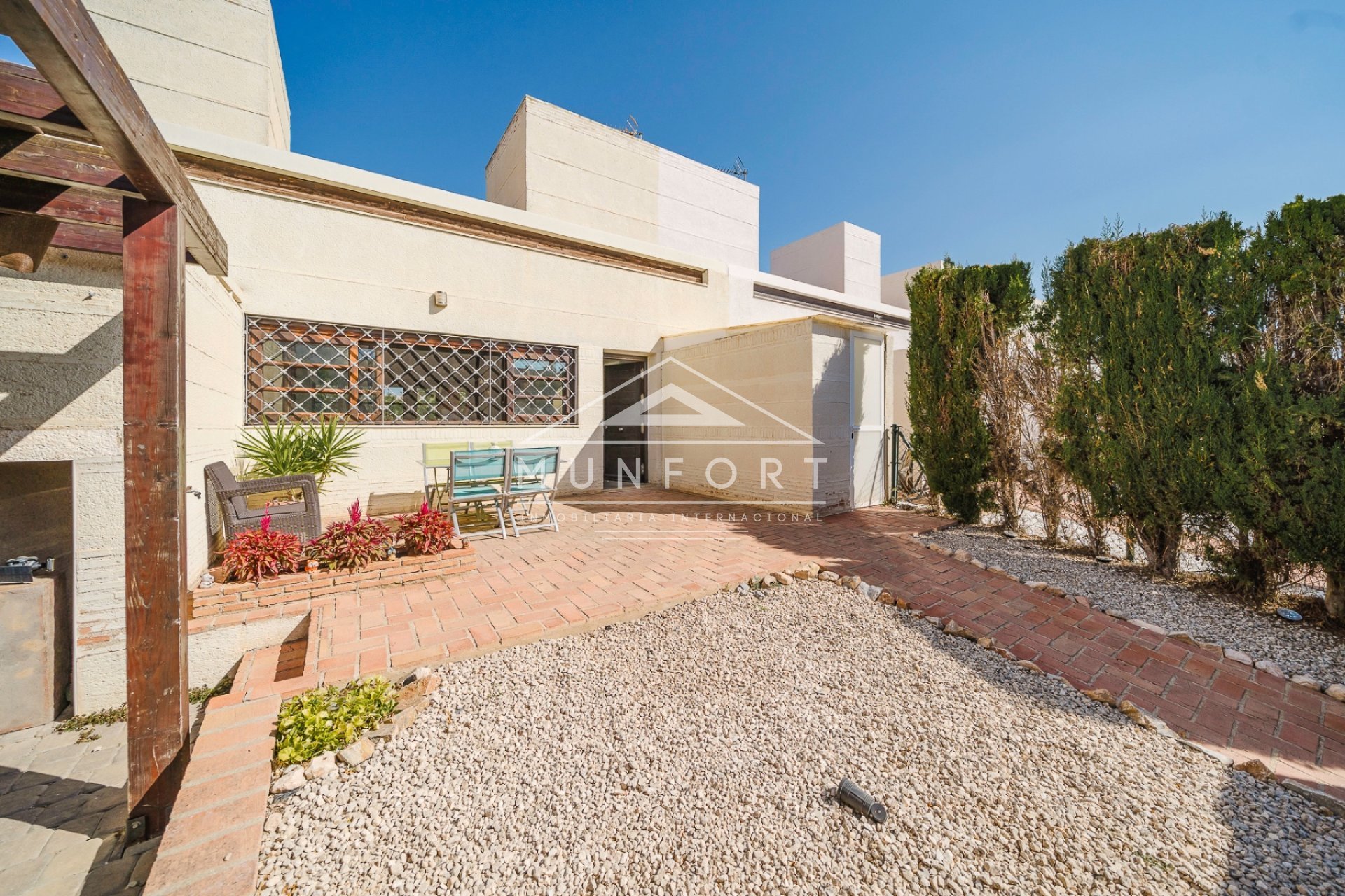 Resale - Villas -
Sucina