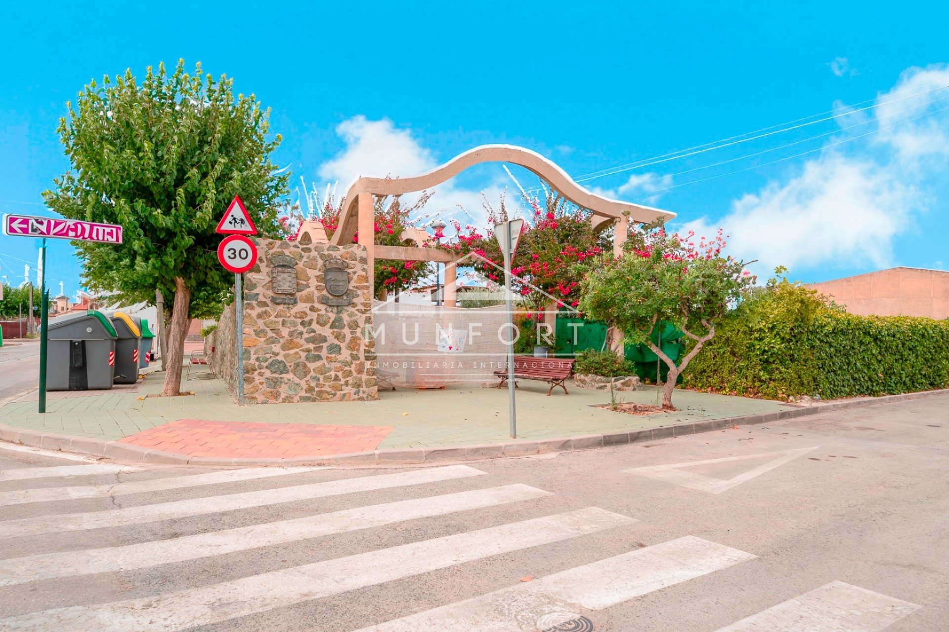 Resale - Villas -
Sucina