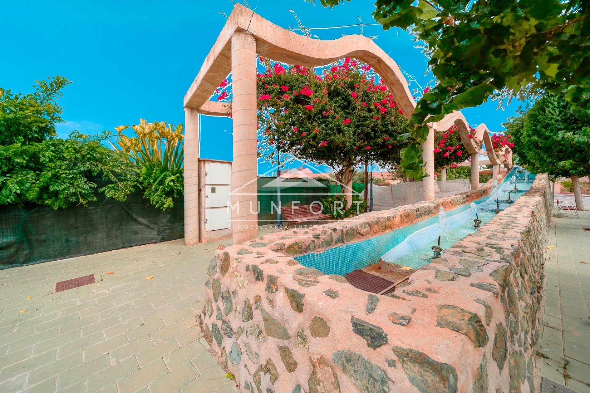 Resale - Villas -
Sucina