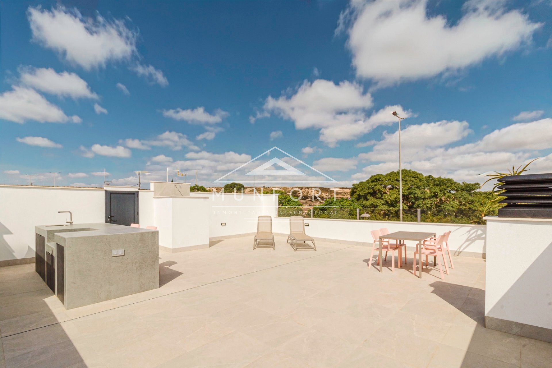 Resale - Villas -
Sucina