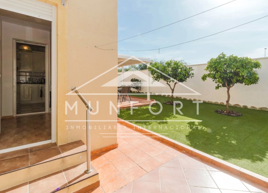 Resale - Villas -
Torrevieja - Aguas Nuevas - Torrevieja