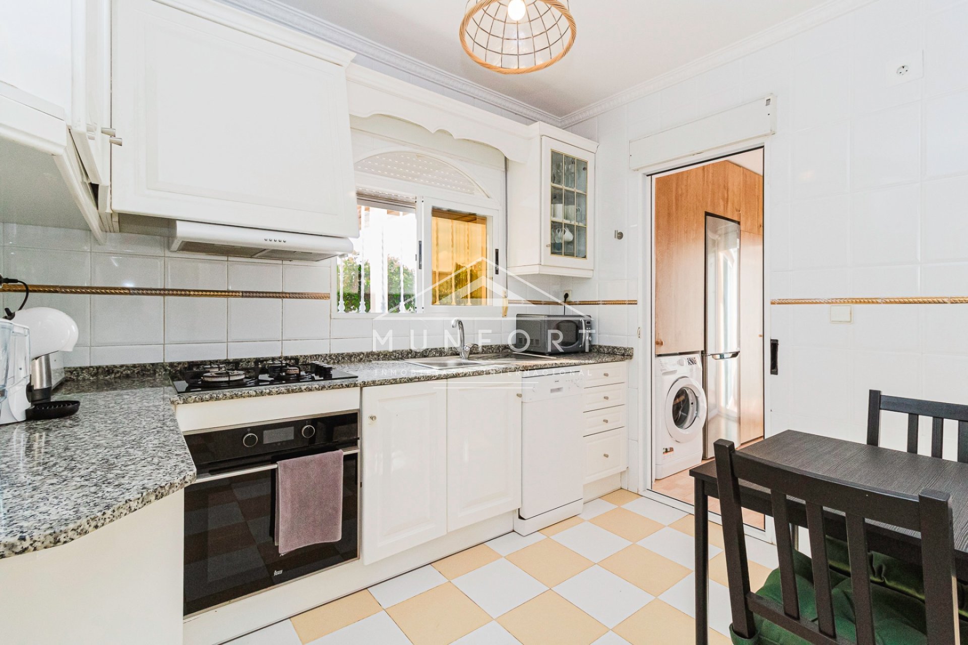 Resale - Villas -
Torrevieja - Aguas Nuevas - Torrevieja