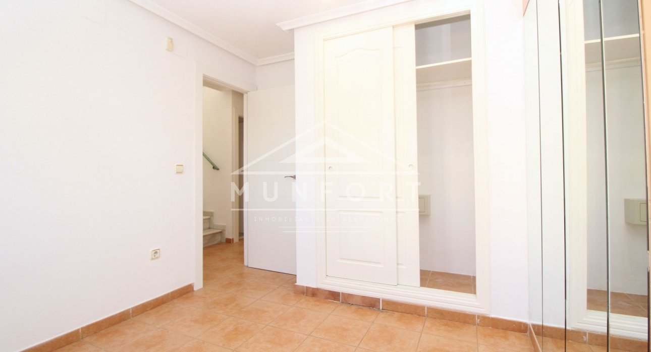 Resale - Villas -
Torrevieja - Aguas Nuevas - Torrevieja