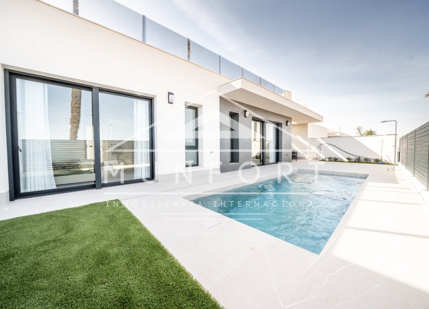 Resale - Villas -
Torrevieja - Jardín del Mar - Torrevieja