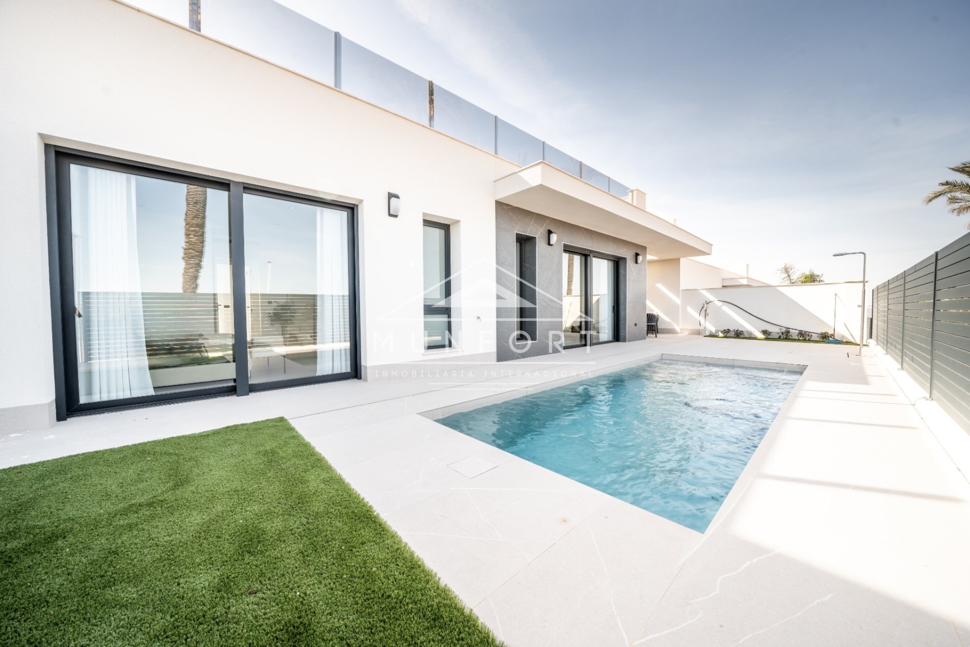 Resale - Villas -
Torrevieja - Jardín del Mar - Torrevieja