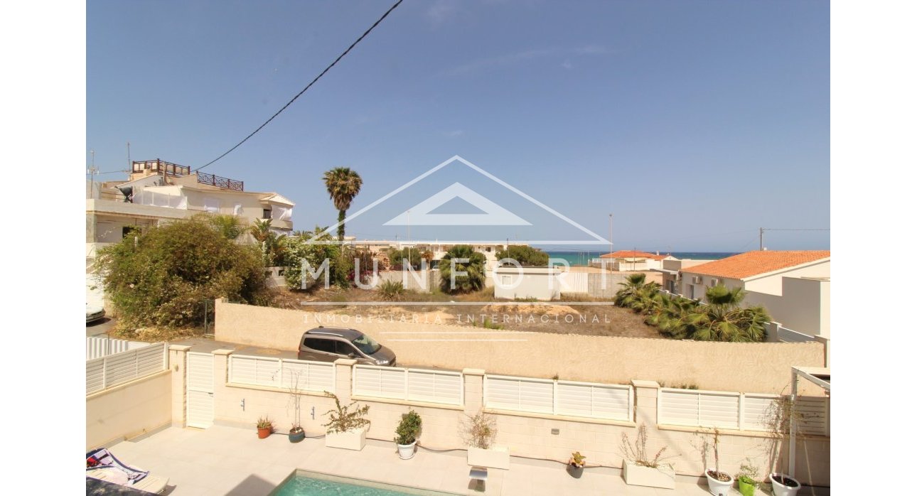 Resale - Villas -
Torrevieja - La Mata - Torrevieja