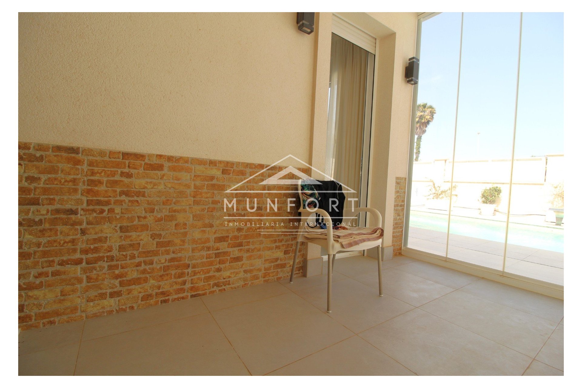 Resale - Villas -
Torrevieja - La Mata - Torrevieja