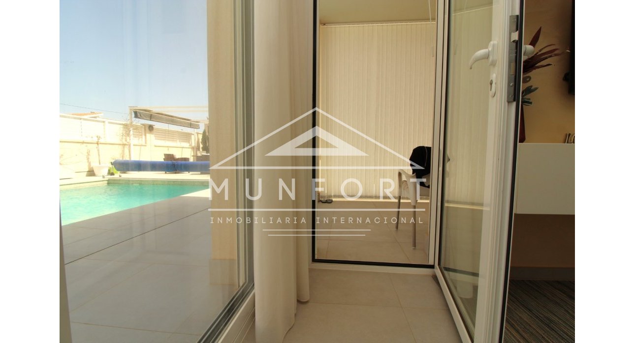 Resale - Villas -
Torrevieja - La Mata - Torrevieja