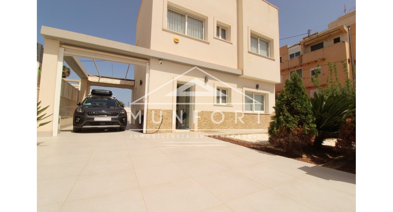 Resale - Villas -
Torrevieja - La Mata - Torrevieja