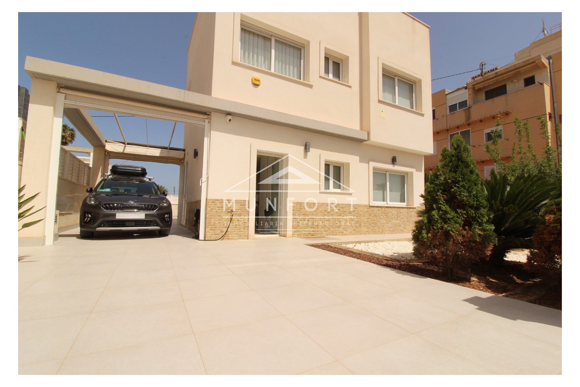 Resale - Villas -
Torrevieja - La Mata - Torrevieja